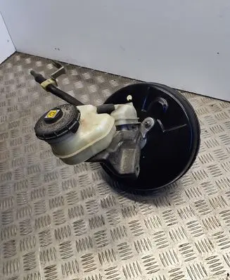 Honda CR-V Brake booster