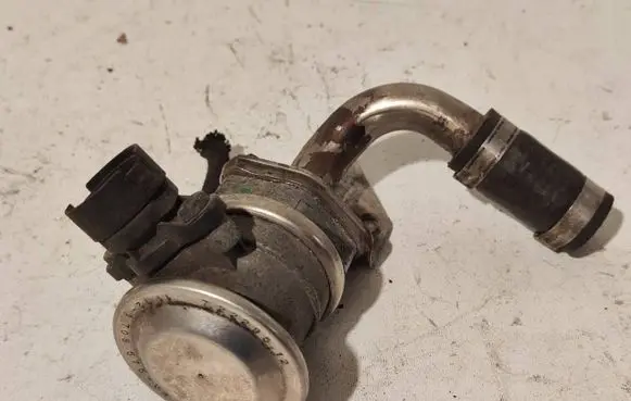 BMW Z3 E36 EGR valve 11721708 11721708575 1172170857504