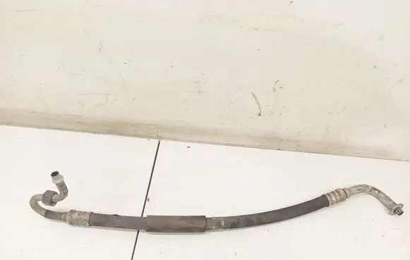 Volkswagen PASSAT B4 Air conditioning (A/C) pipe/hose 