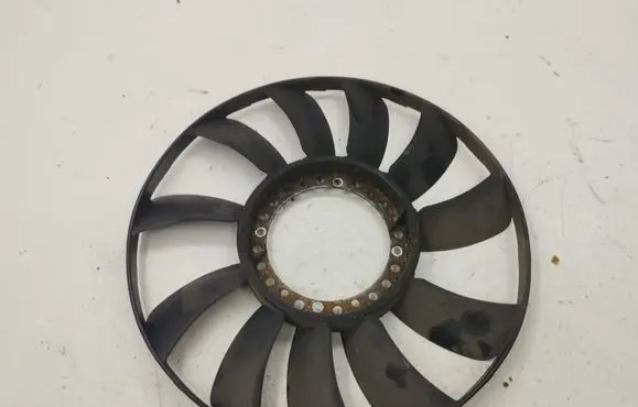 Audi A4 S4 B5 8D Fan impeller 058121301B