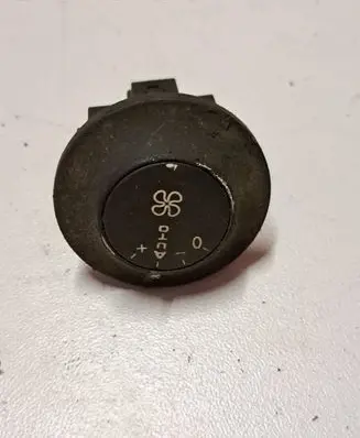 Interior fan control switch