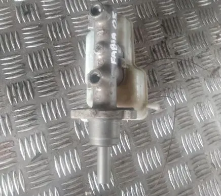 Skoda Fabia Mk1 (6Y) Master brake cylinder