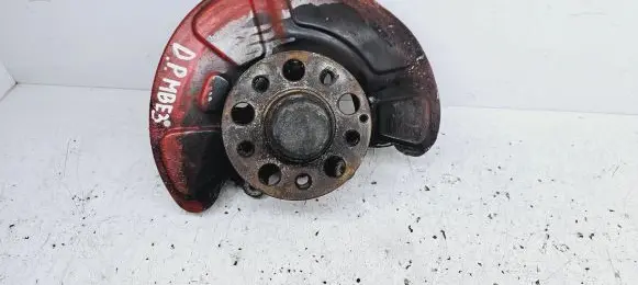 Mercedes-Benz E W212 Front wheel hub