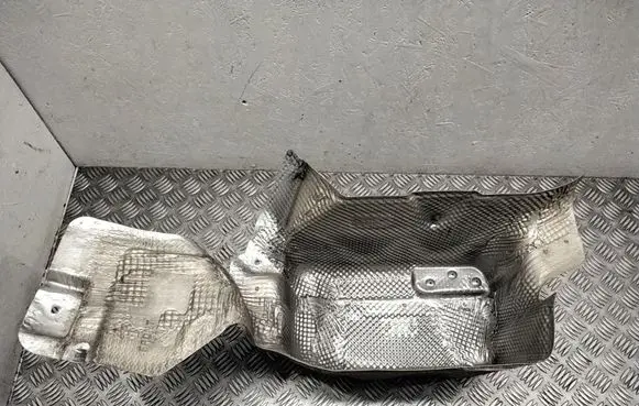 Exhaust heat shield