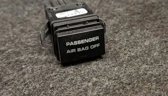 Porsche Cayenne (9PA) Passenger airbag on/off switch 7L5919211B