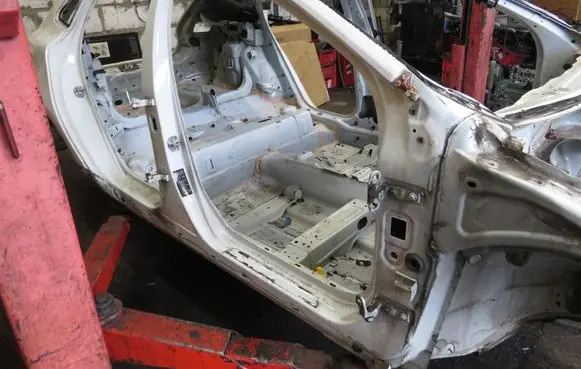 Volvo V40 Pillar (middle) GMAUTO4574097