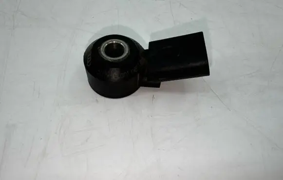 Audi A3 S3 8V Detonation knock sensor 030905377D
