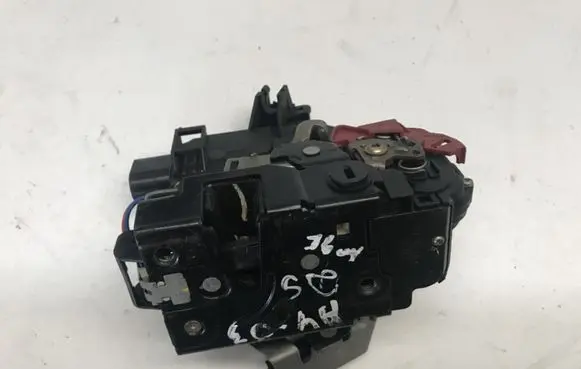Audi A4 S4 B6 8E 8H Rear door lock 4B0839016D