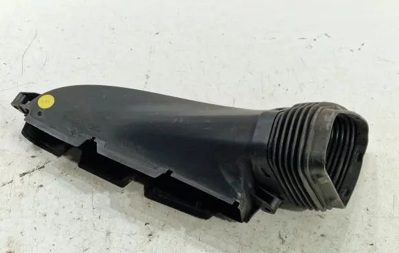 Audi A6 S6 C7 4G Air intake duct part 4G0129624D