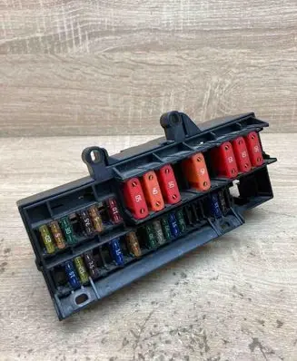 BMW 7 E65 E66 Fuse module 6900582