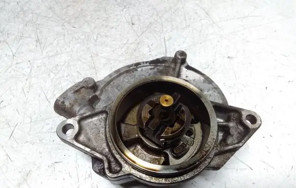 Audi A6 S6 C6 4F Vacuum pump 359470090605000 057145100T