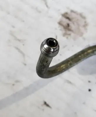 Fuel main line pipe