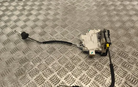 Audi A4 S4 B8 8K Rear door lock 8K0839