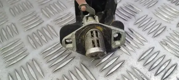Mazda 6 Tailgate exterior lock 