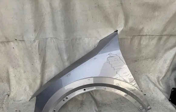 Audi Q2 - Fender 81A821469