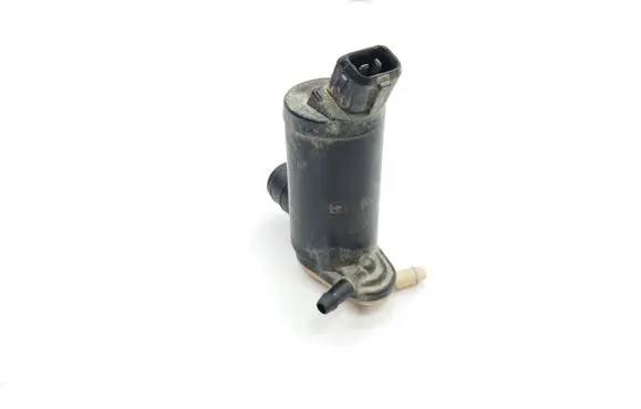 Ford Mondeo MK II Windscreen/windshield washer pump 06084