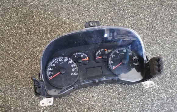 Fiat Doblo Speedometer (instrument cluster) 51762258