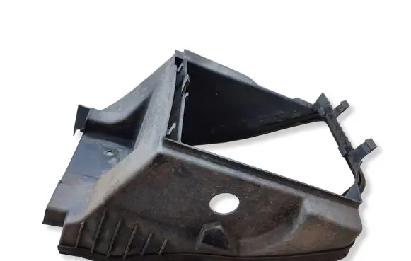 Land Rover Range Rover Sport L494 Intercooler air channel guide DPLA7H460AA