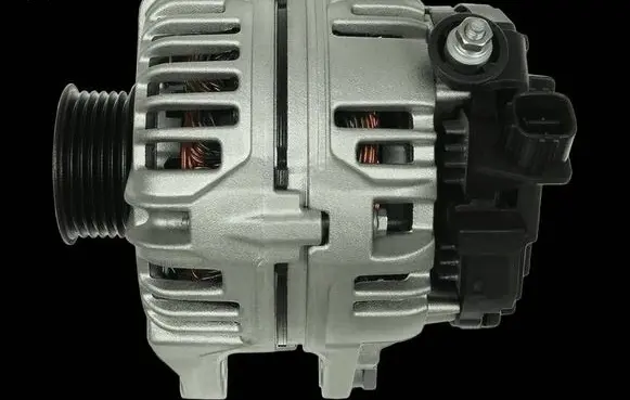 Toyota Avensis T270 Generator/alternator A0256PR