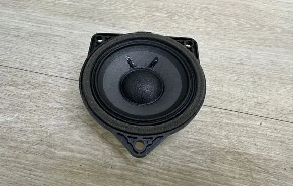 Porsche Cayenne (9Y0 9Y3) Front door speaker 971035415F