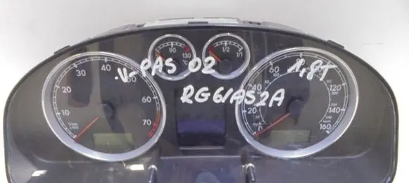 Volkswagen PASSAT B5.5 Speedometer (instrument cluster) 3B0920926 110080137005 10404