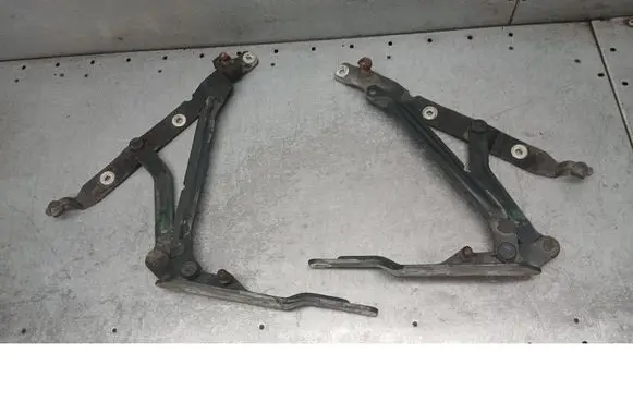 Volvo S40, V40 Tailgate/trunk/boot hinge 