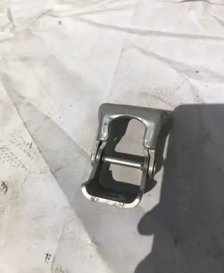 Renault Captur Front door upper hinge 115113402