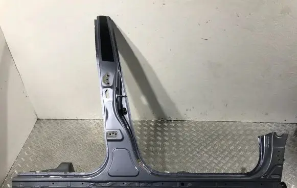 Toyota Verso Pillar (middle) 613110F020 614030F020