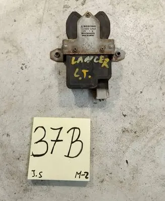 Mitsubishi Lancer Central locking motor MB819445