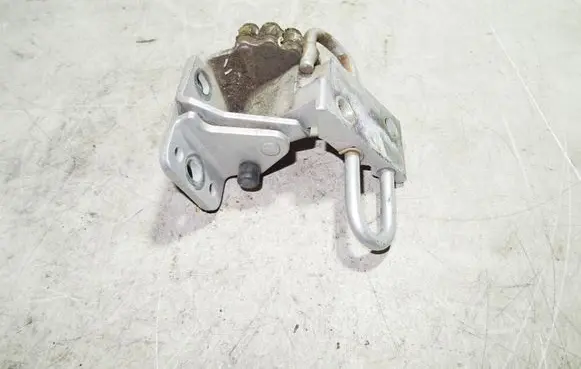 Audi A6 S6 C5 4B Front door lower hinge 4B0831412B