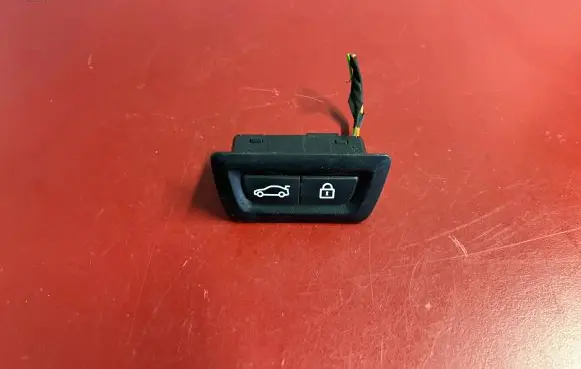 BMW X3 G01 Tailgate/boot open switch button 9275121 61319275121
