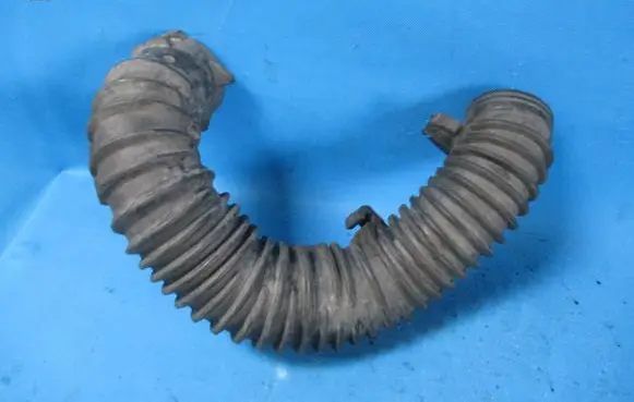 Opel Vivaro Intercooler hose/pipe 8200806067 9386166