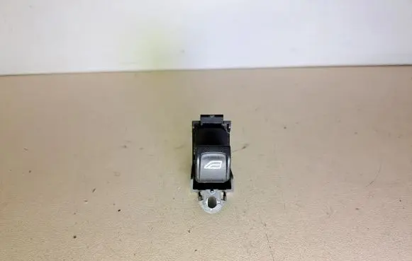 Volvo V70 Electric window control switch 30773273 03453410