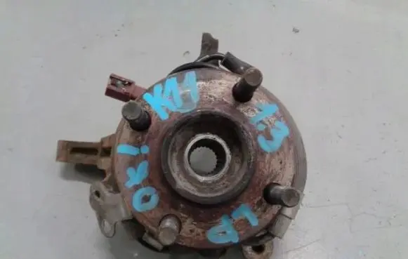 Nissan Micra Rear wheel hub