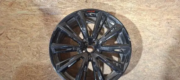 Audi Q8 R23 light alloy rim 4M8601025R B017725