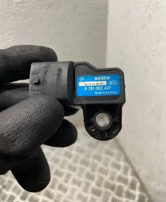 Chrysler Voyager Air pressure sensor 0281002437