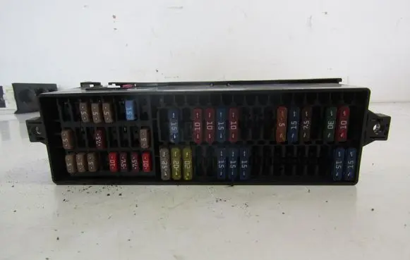 Skoda Fabia Mk2 (5J) Fuse box set 