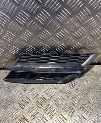 Toyota RAV 4 (XA40) Front bumper upper radiator grill 5310642010 5312442040 5310642020