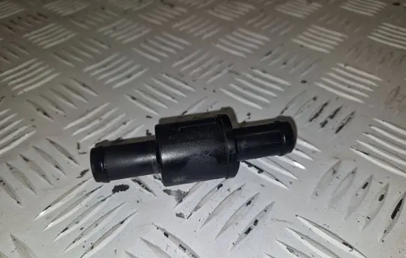 Chevrolet Corvette C8 Coolant level sensor 10157988 4800925