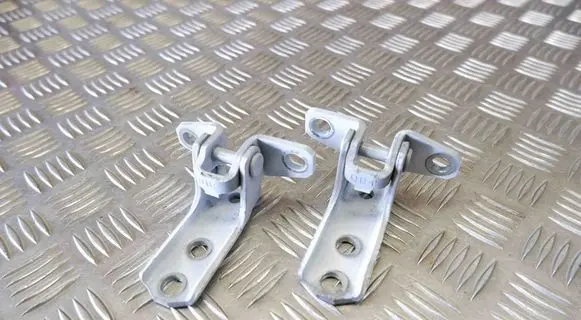 Mitsubishi Outlander Front door hinge set 
