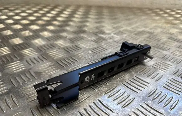 Mercedes-Benz C W204 Seat belt adjustment motor A2048600988