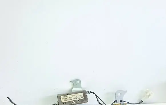 Toyota Avensis T250 Antenna control unit 8630005151 14600010800101 SD404443