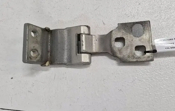 Ford Connect Rear door lower hinge