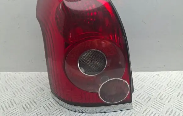 Toyota Avensis T250 Rear/tail lights 8156105260