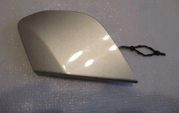 Renault Captur Front tow hook cap/cover 511802661R