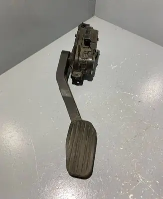 Volvo S60 Accelerator throttle pedal 30666661 6PV00853703