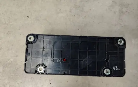Toyota RAV 4 (XA50) Fuse module 71426197