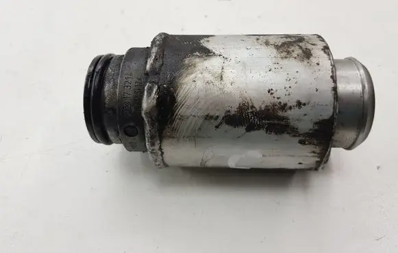 Chrysler PT Cruiser Intake resonator 