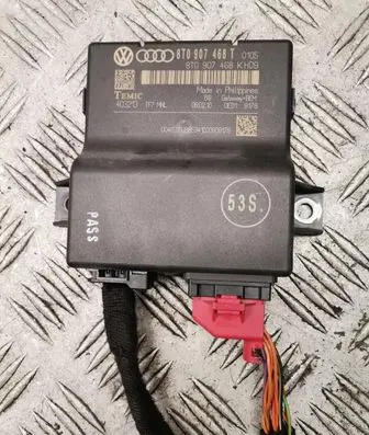 Audi A4 S4 B8 8K Gateway control module 8T0907468T