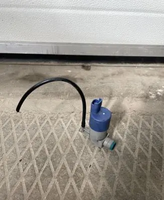 Citroen Berlingo Windscreen/windshield washer pump 9641553980 9641553880